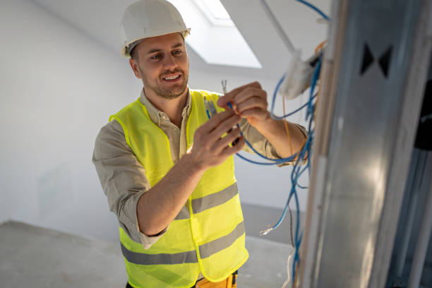 Best Local Electrician Companies  in Bakersfield, CA